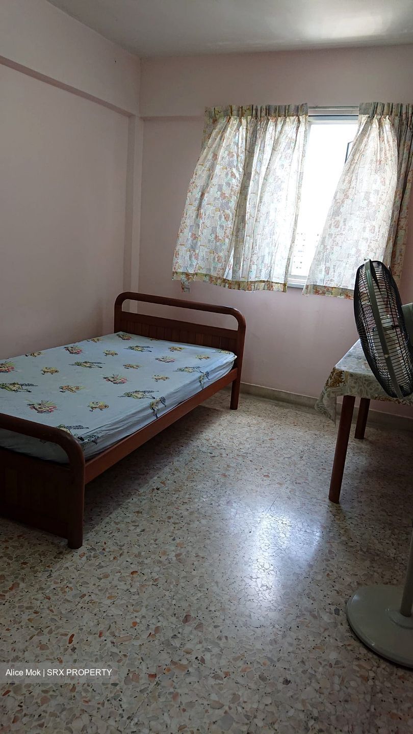 Clementi Avenue 2 (Clementi), HDB HUDC #320193191